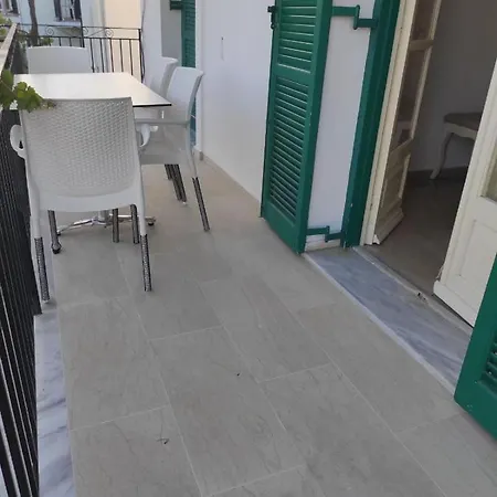 Angela Aparthotel